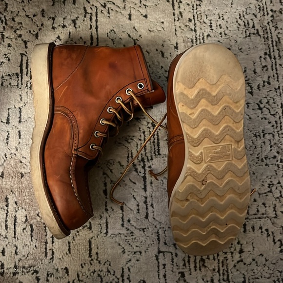 Red Wing Heritage Classic Moc 6-Inch Boot in Oro Legacy 875 - Picture 5 of 9